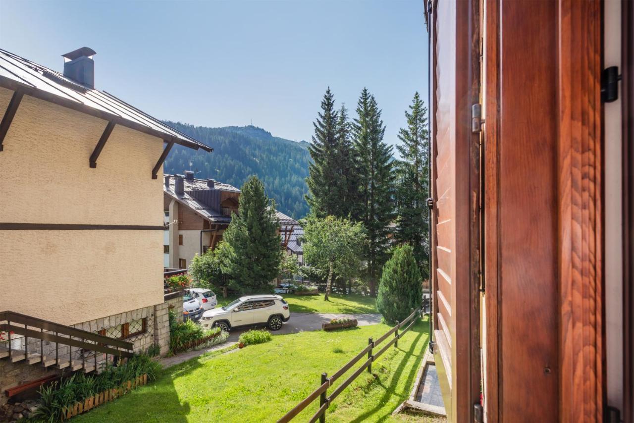 Hotel Alpina Madonna di Campiglio Exterior photo