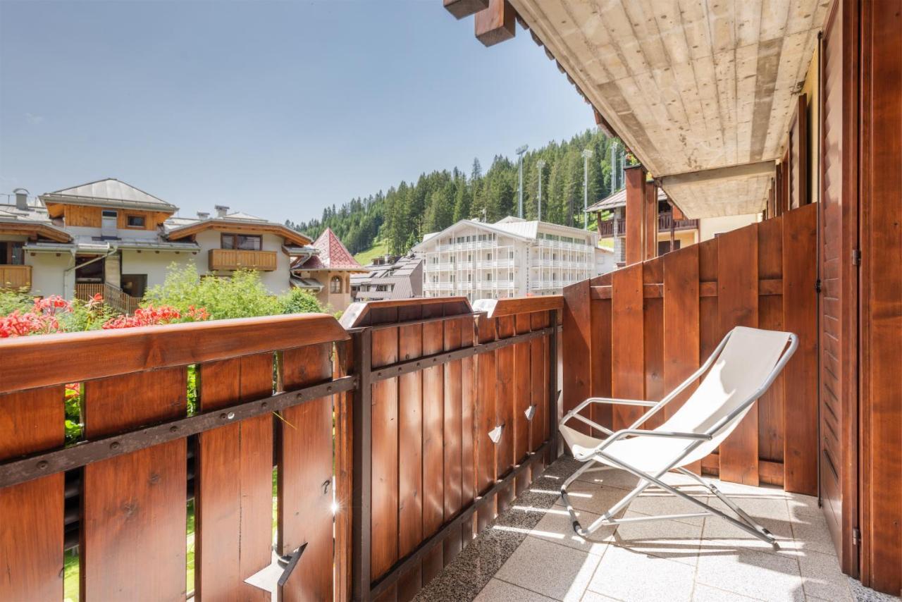 Hotel Alpina Madonna di Campiglio Exterior photo